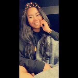 Meet your Posher, Ylliana